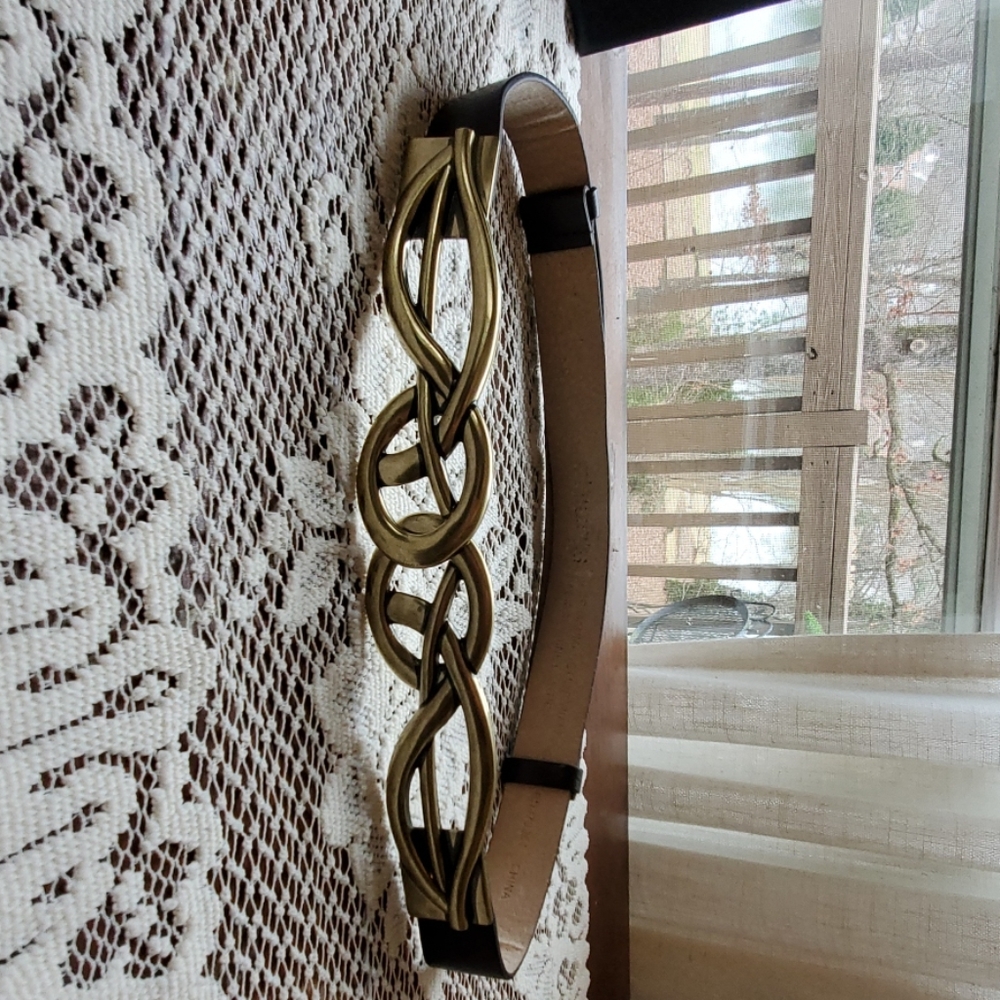 CHICOS BROWN LEATHER BELT